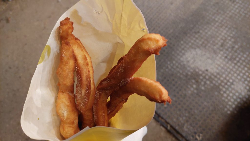 Churros mit Zimt & Zucker