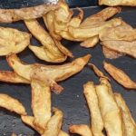 Chips aus Kartoffelschalen